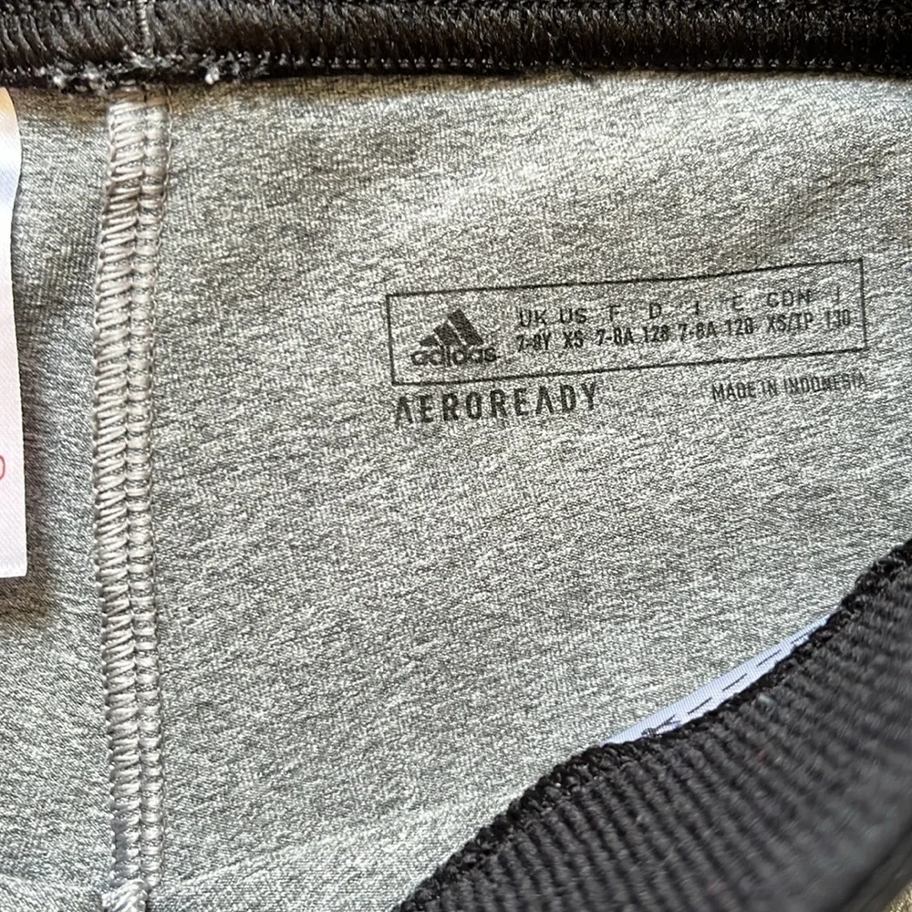 Adidas Size 7 8 Dark Gray Athletic Leggings Sports Athleisure Exercise Pants